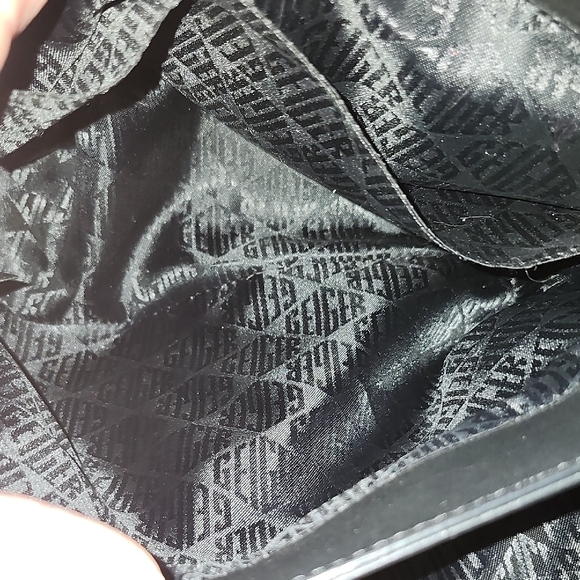 Kurt Geiger Luxurious Black Quilted Shoulder Bag with Gold Chain - Picture 6 of 12